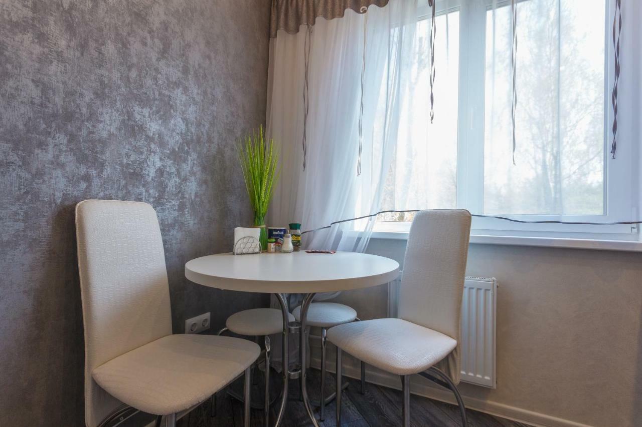 Apartment Dom Kino ミンスク エクステリア 写真